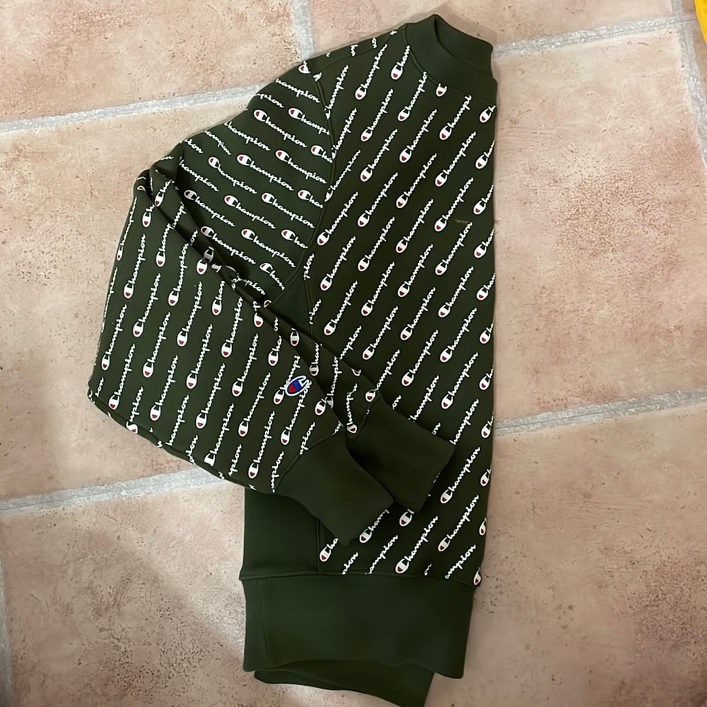 Army Green crew cut champion sweater